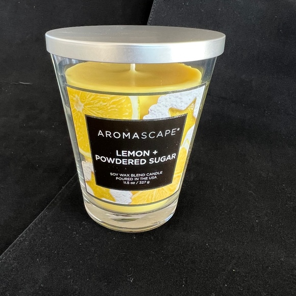 Chesapeake Bay Other - 🎉Host Pick🎉 Chesapeake Bay Lemon + Powdered Sugar Candle 11.5oz